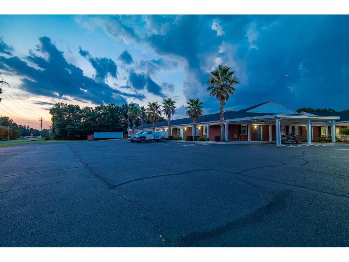 Winton Inn & Suites Barnwell Kültér fotó
